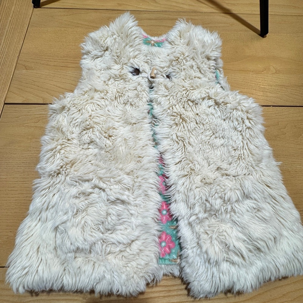 Matilda Jane 4T Reversable Sherpa Fleece Vest Cozy Spring‎ Faux Fur Botique